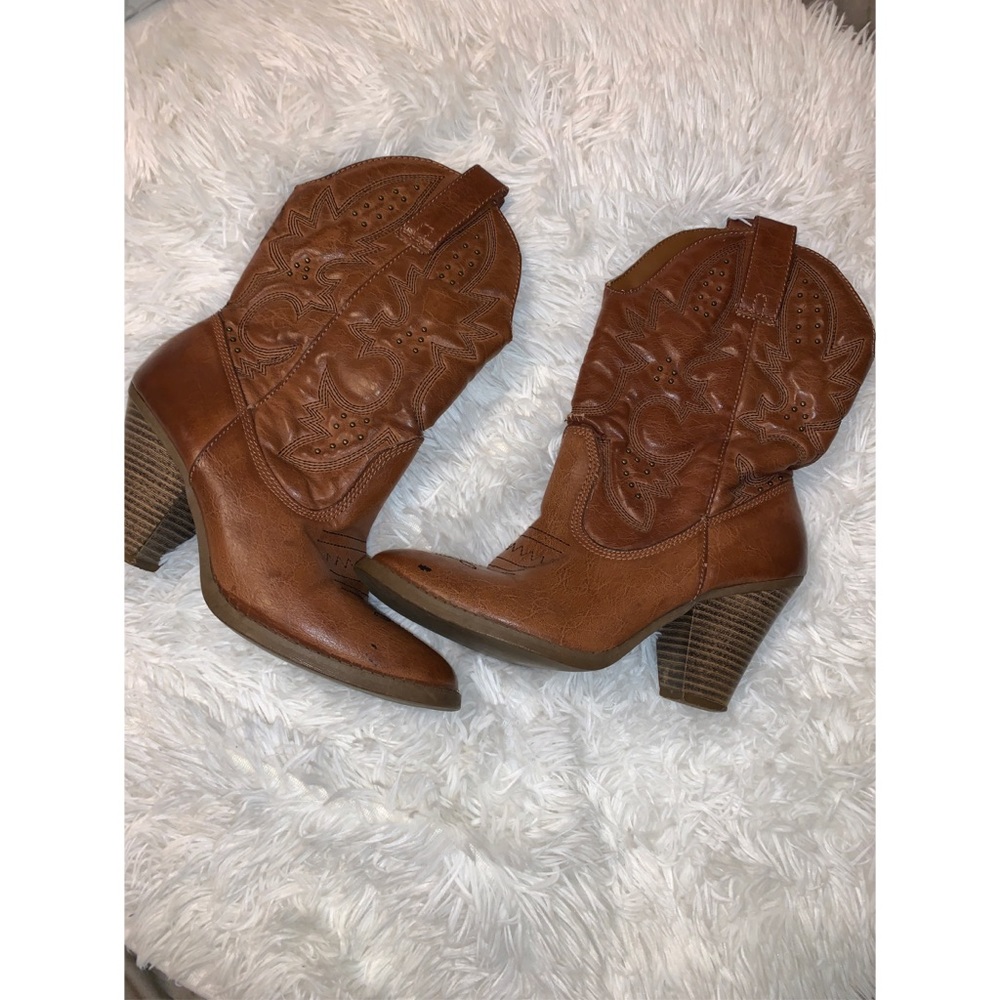 Mossimo supply co - cowgirl boots